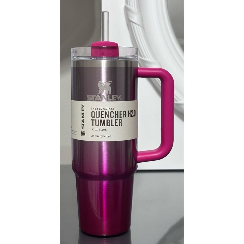 Stanley Quencher H2.0 FlowState 30oz‎ Tumbler, CAMELIA GRADIENT